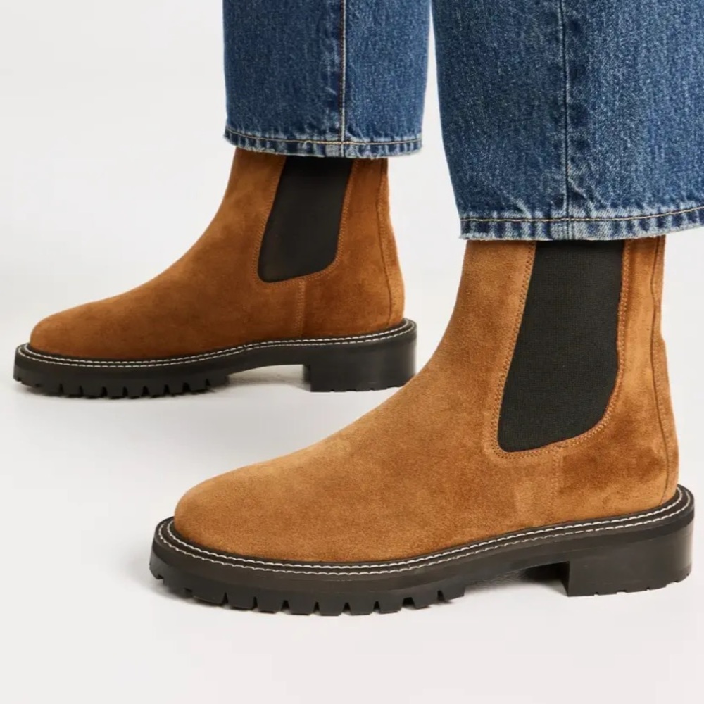 Brand new Staud Chelsea boots. Worn once. Perfect condition and no sign of wear.